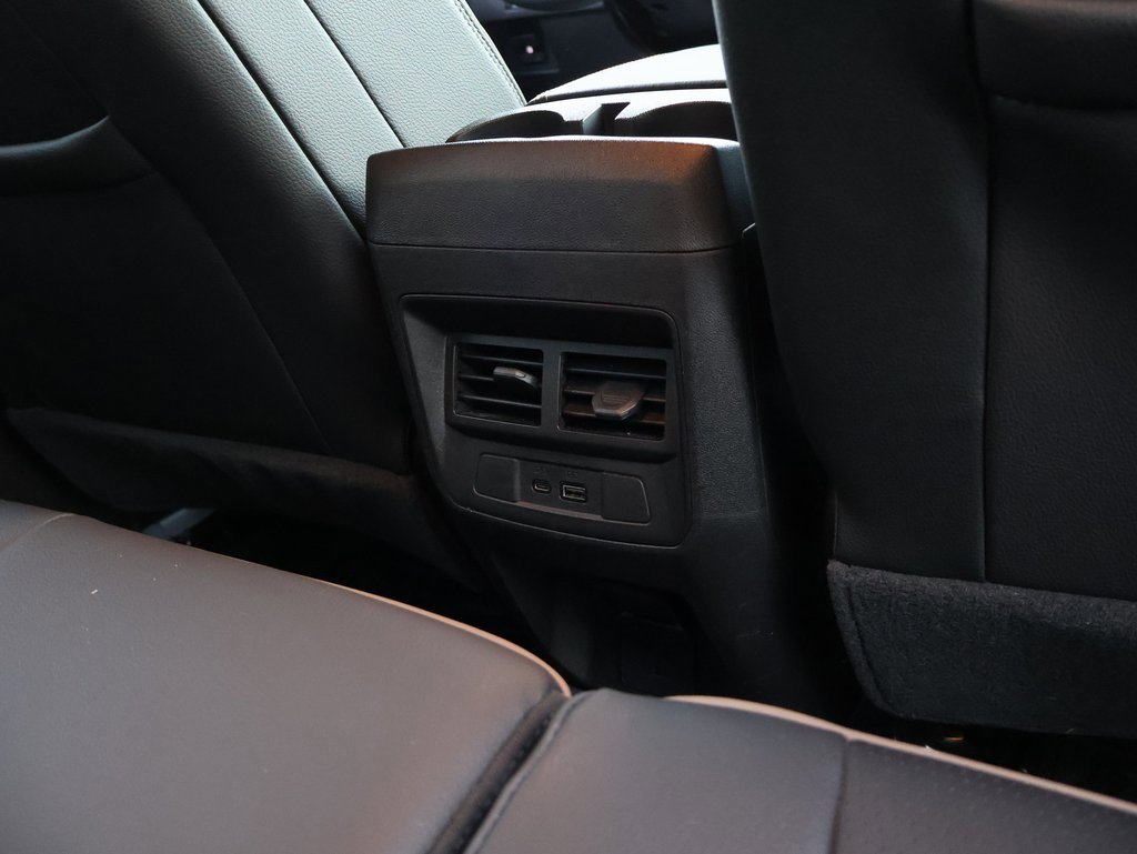 Used 2023 GMC Canyon Denali image 15