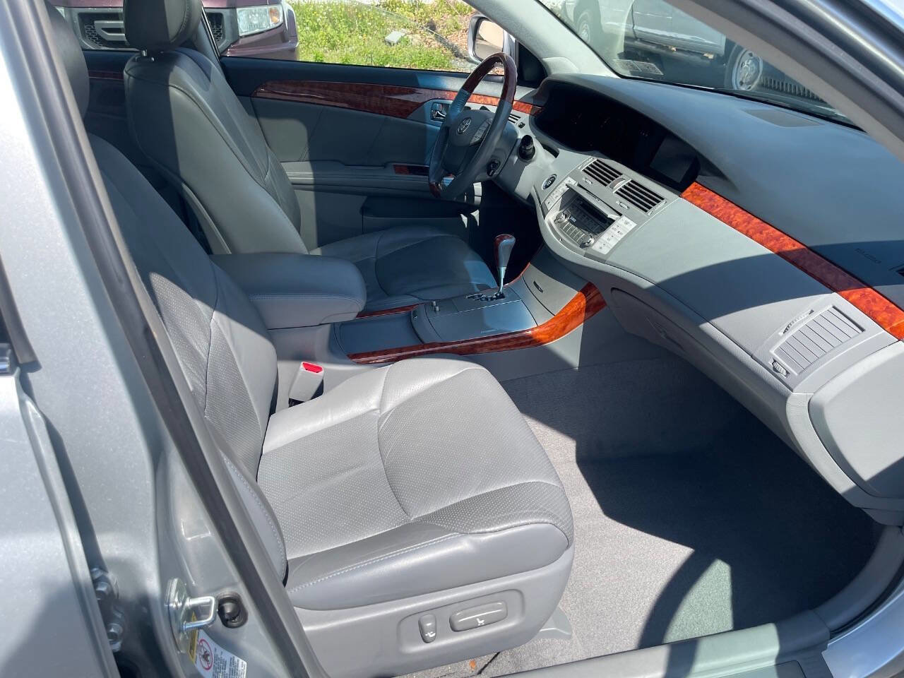 Used 2007 Toyota Avalon XL FWD image 26