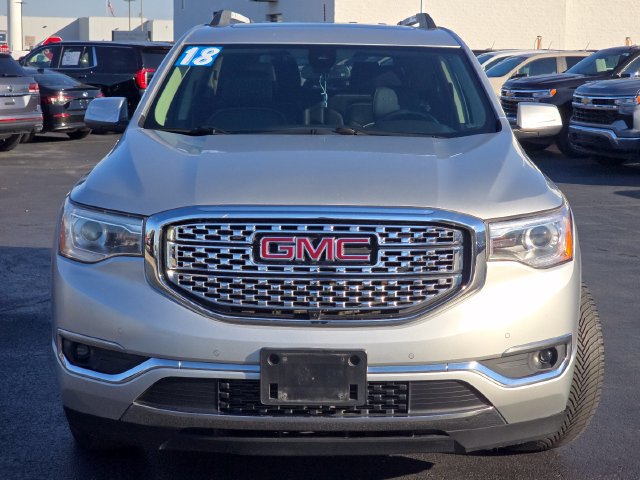 Used 2018 GMC Acadia Denali w/ Technology Package FWD image 11