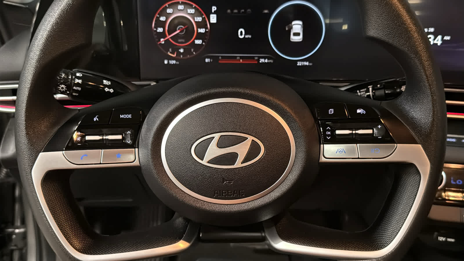 Used 2024 Hyundai Elantra SEL FWD image 11