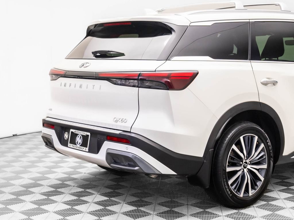 Used 2023 INFINITI QX60 Sensory w/ Cargo Package image 36
