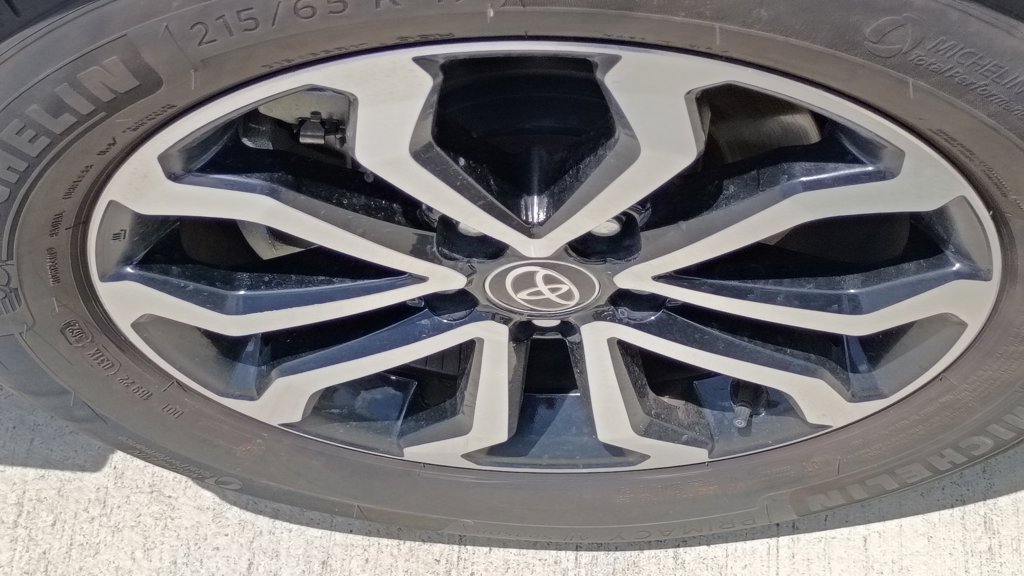 Used 2024 Toyota Corolla Cross AWD Hybrid image 18