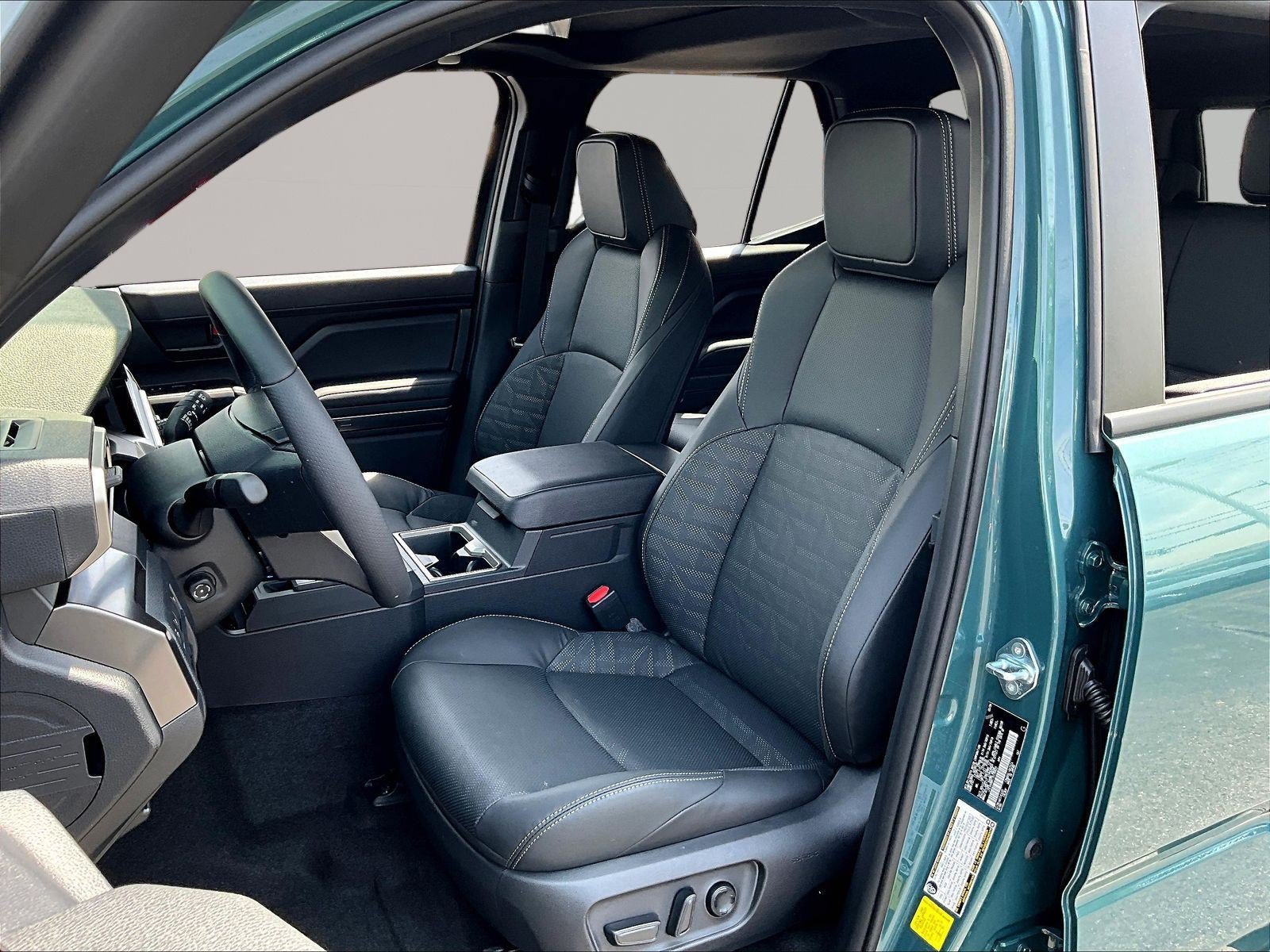 New 2026 Toyota 4Runner TRD Off-Road Premium AWD/4WD image 17