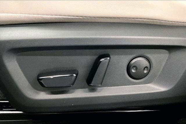 New 2026 Nissan Rogue SV image 32
