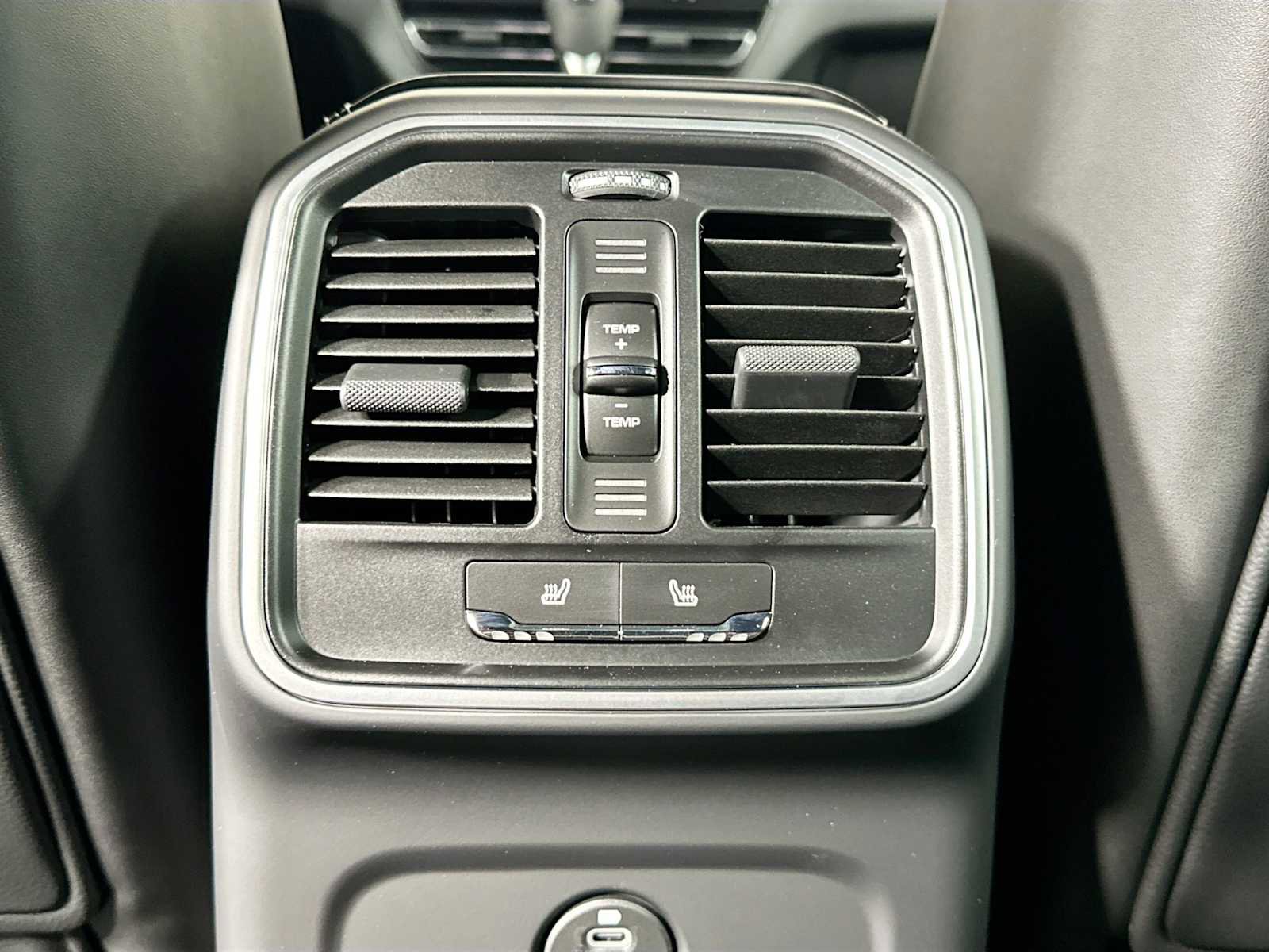 New 2025 Porsche Macan image 26