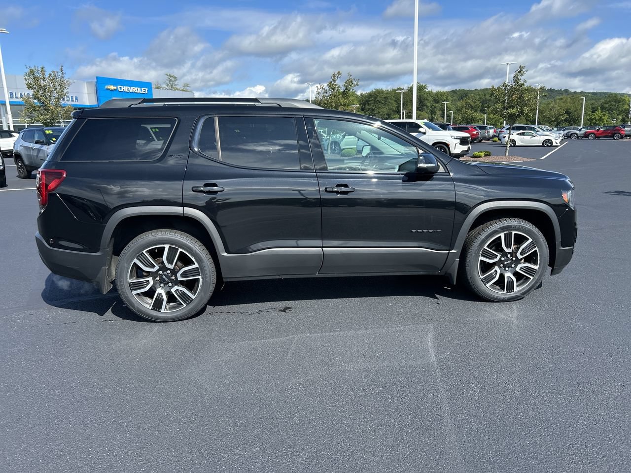 Used 2021 GMC Acadia SLT w/ Elevation Edition AWD/4WD image 8