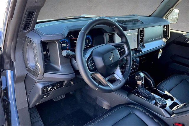 New 2025 Ford Bronco Badlands image 6