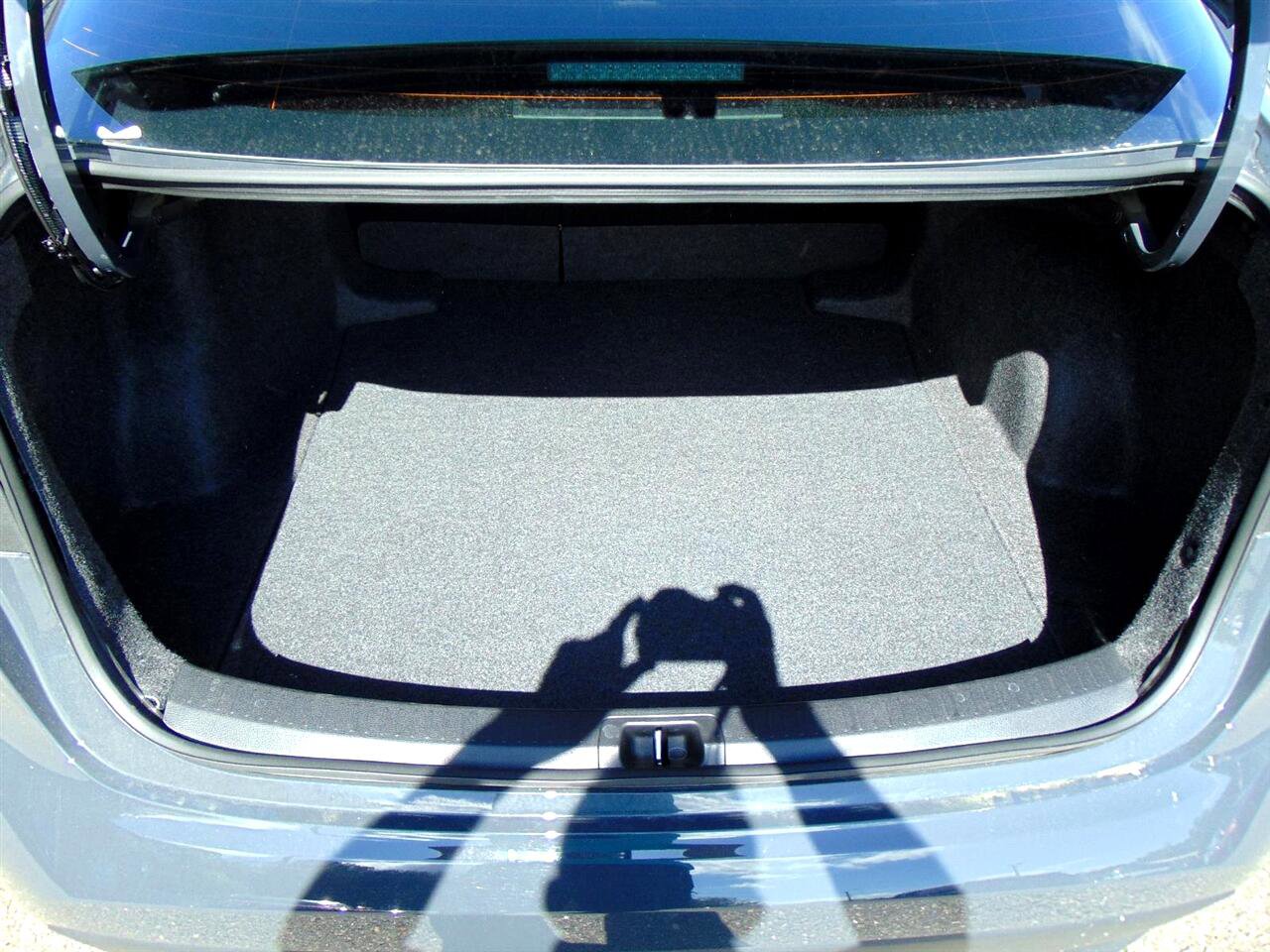 Used 2025 Toyota Corolla LE image 10