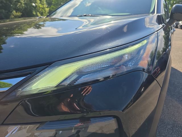 Used 2025 Nissan Rogue SL FWD image 15
