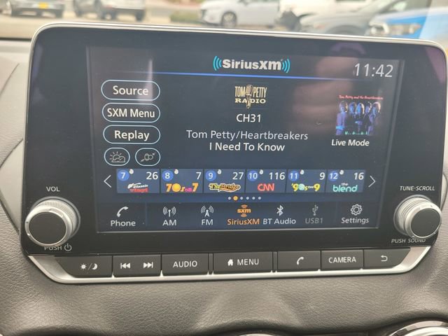 Used 2023 Nissan Sentra SV image 23