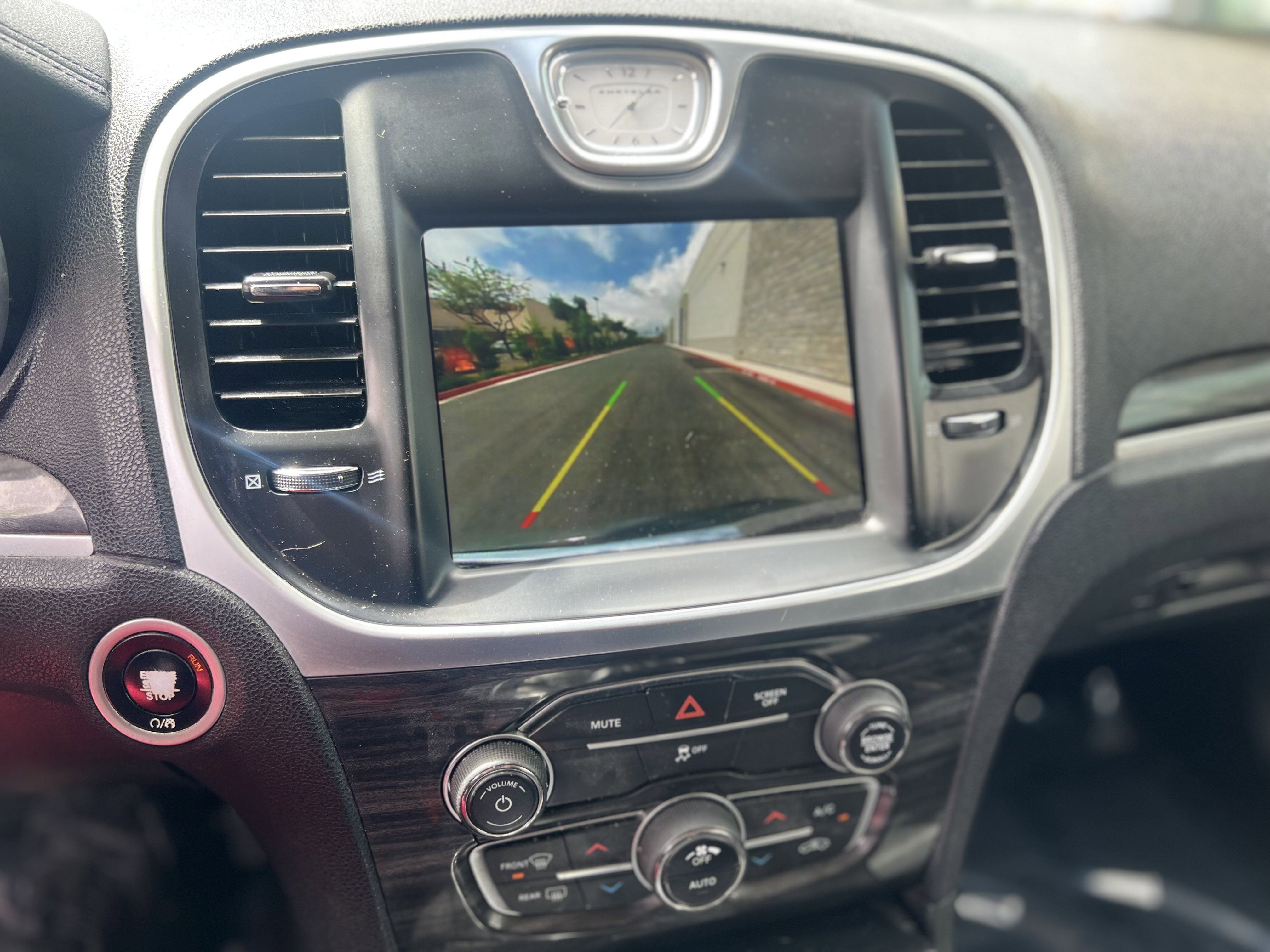 Used 2019 Chrysler 300 Touring w/ Sport Appearance Package image 4