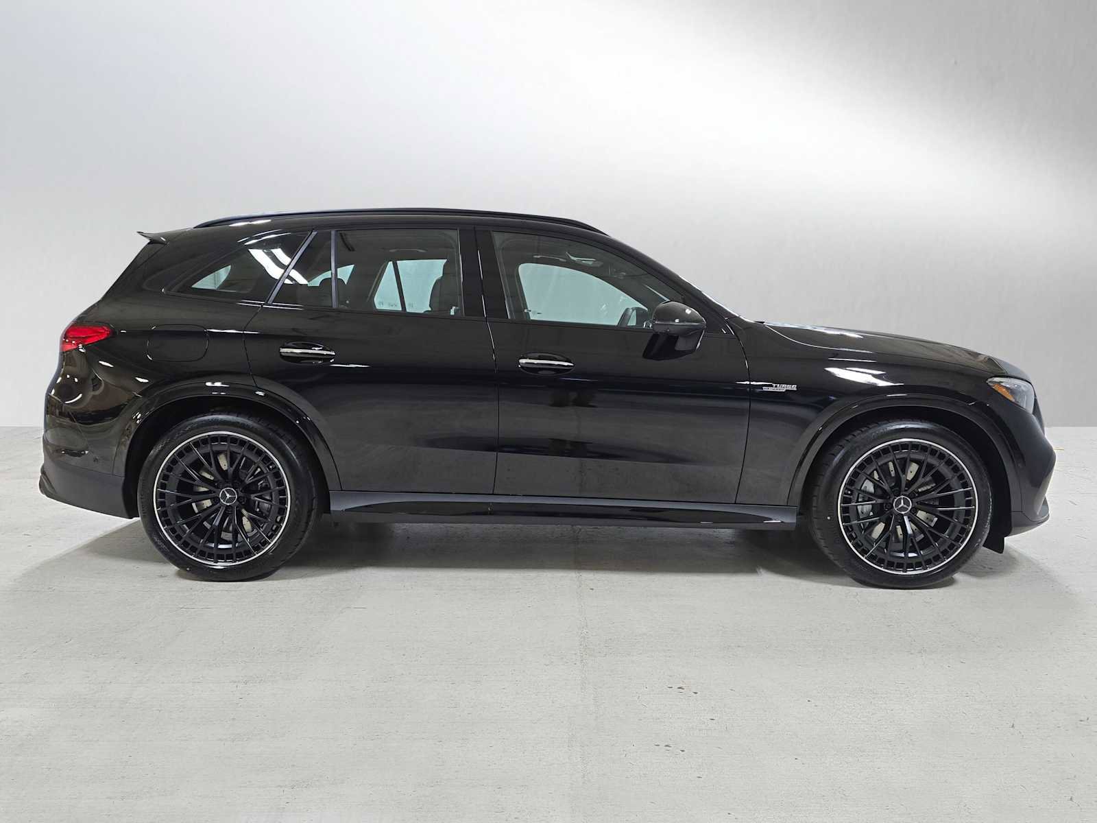New 2026 Mercedes-Benz GLC 43 AMG 4MATIC image 2