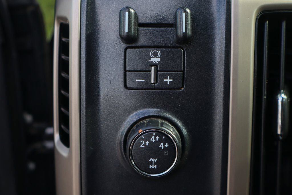 Used 2016 GMC Sierra 2500 Denali w/ Duramax Plus Package image 23