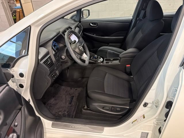 Certified 2024 Nissan Leaf SV Plus FWD image 18