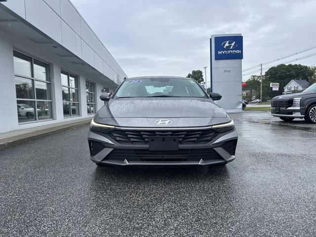 Certified 2024 Hyundai Elantra SEL FWD image 8
