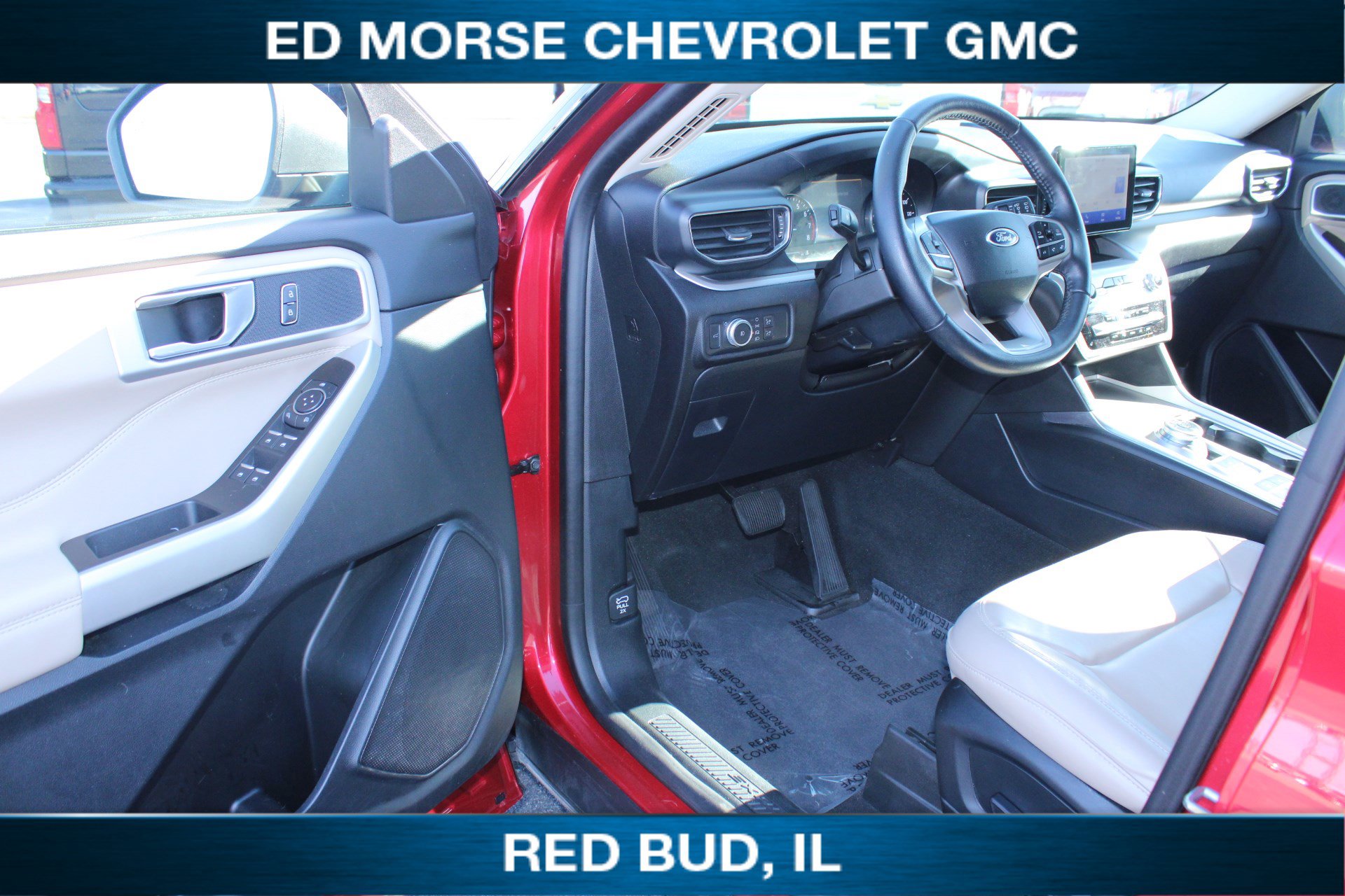 Used 2021 Ford Explorer XLT w/ Equipment Group 202A image 6