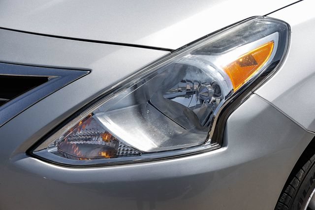Used 2018 Nissan Versa SV w/ SV Special Edition Package FWD image 8