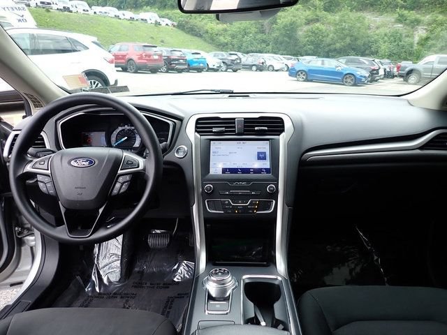 Used 2019 Ford Fusion SE FWD image 20