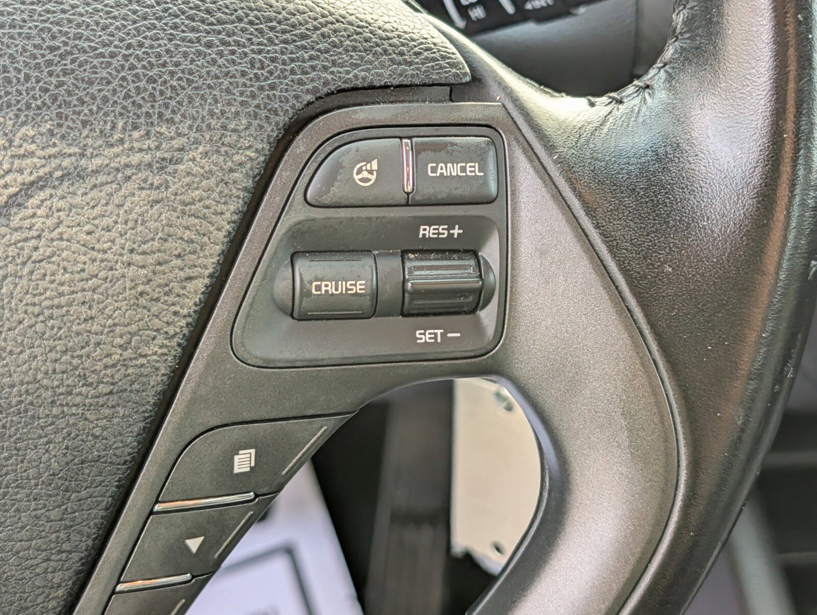 Used 2016 Kia Forte EX FWD image 30
