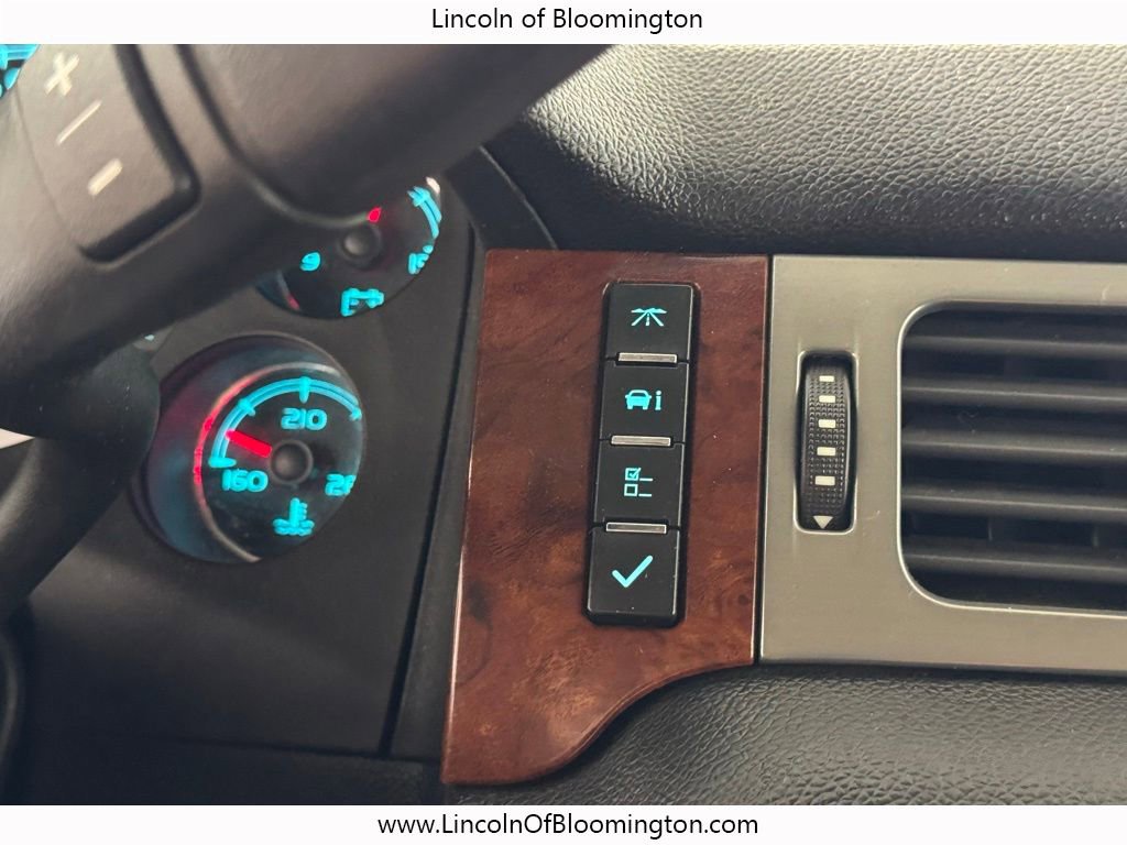 Used 2011 Chevrolet Suburban LT w/ Luxury Package image 33