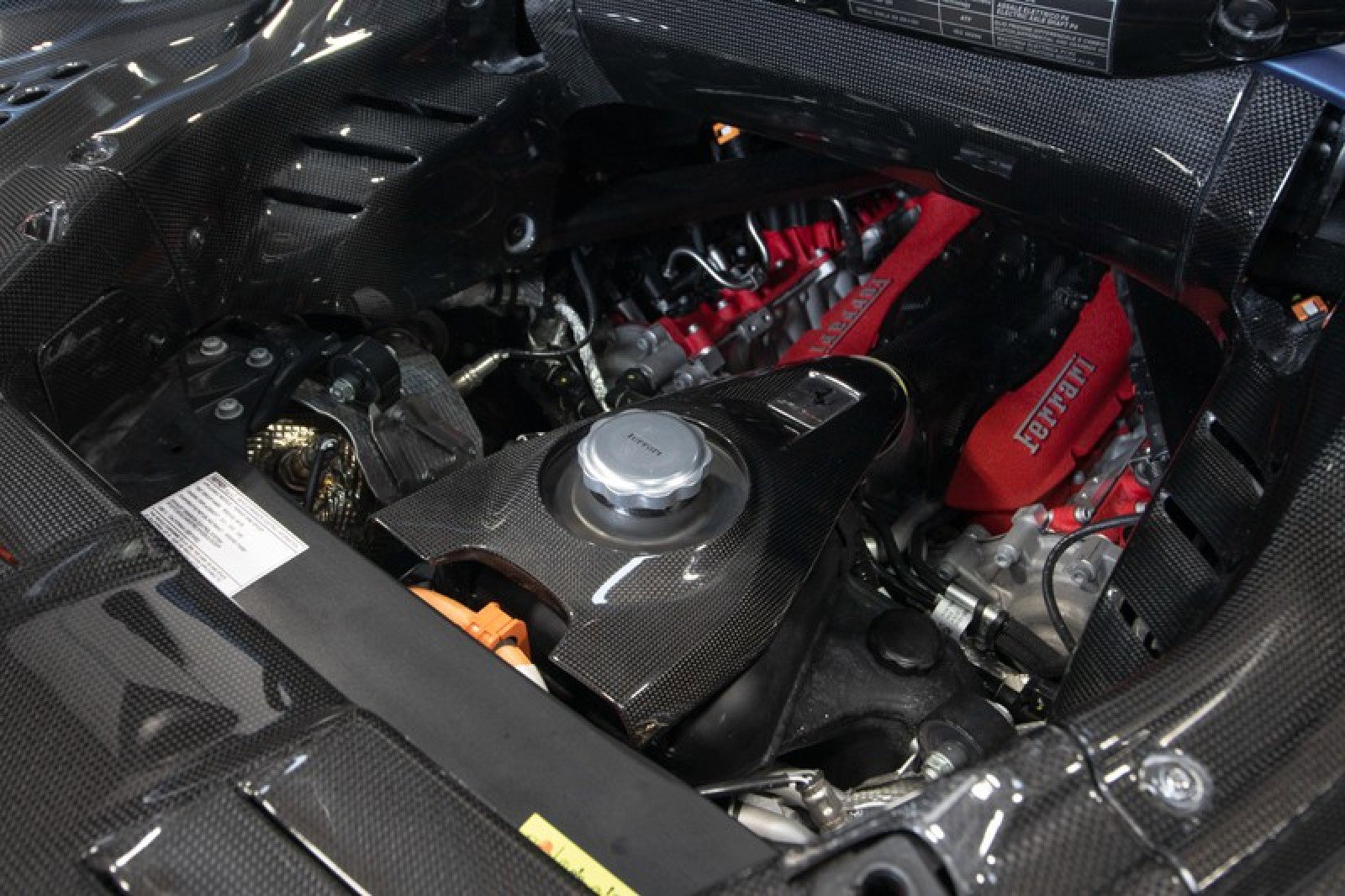 Used 2024 Ferrari SF90 Spider image 84