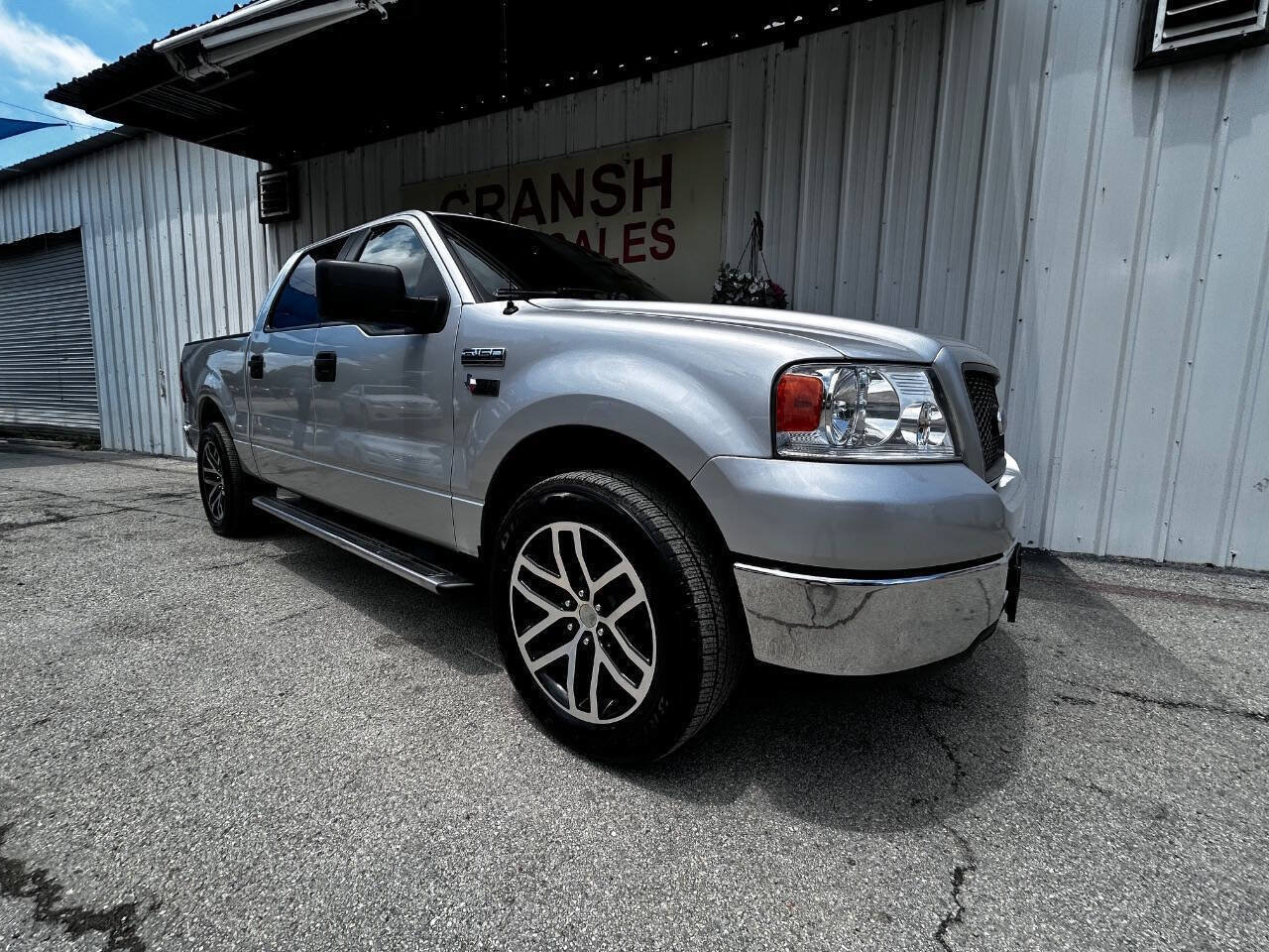 Used 2006 Ford F150 XLT RWD image 1