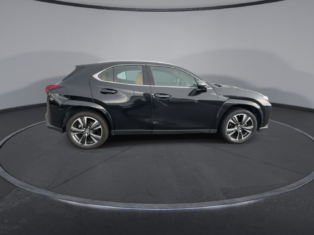 Used 2024 Lexus UX 250h FWD w/ Premium Package image 9
