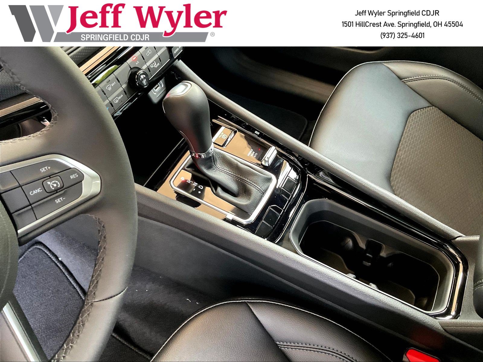 New 2026 Jeep Compass Latitude AWD/4WD image 13