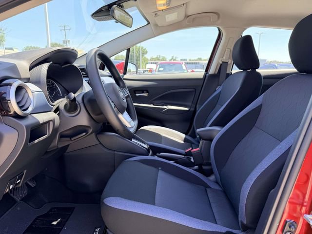 New 2025 Nissan Versa SV w/ Trunk Package FWD image 16