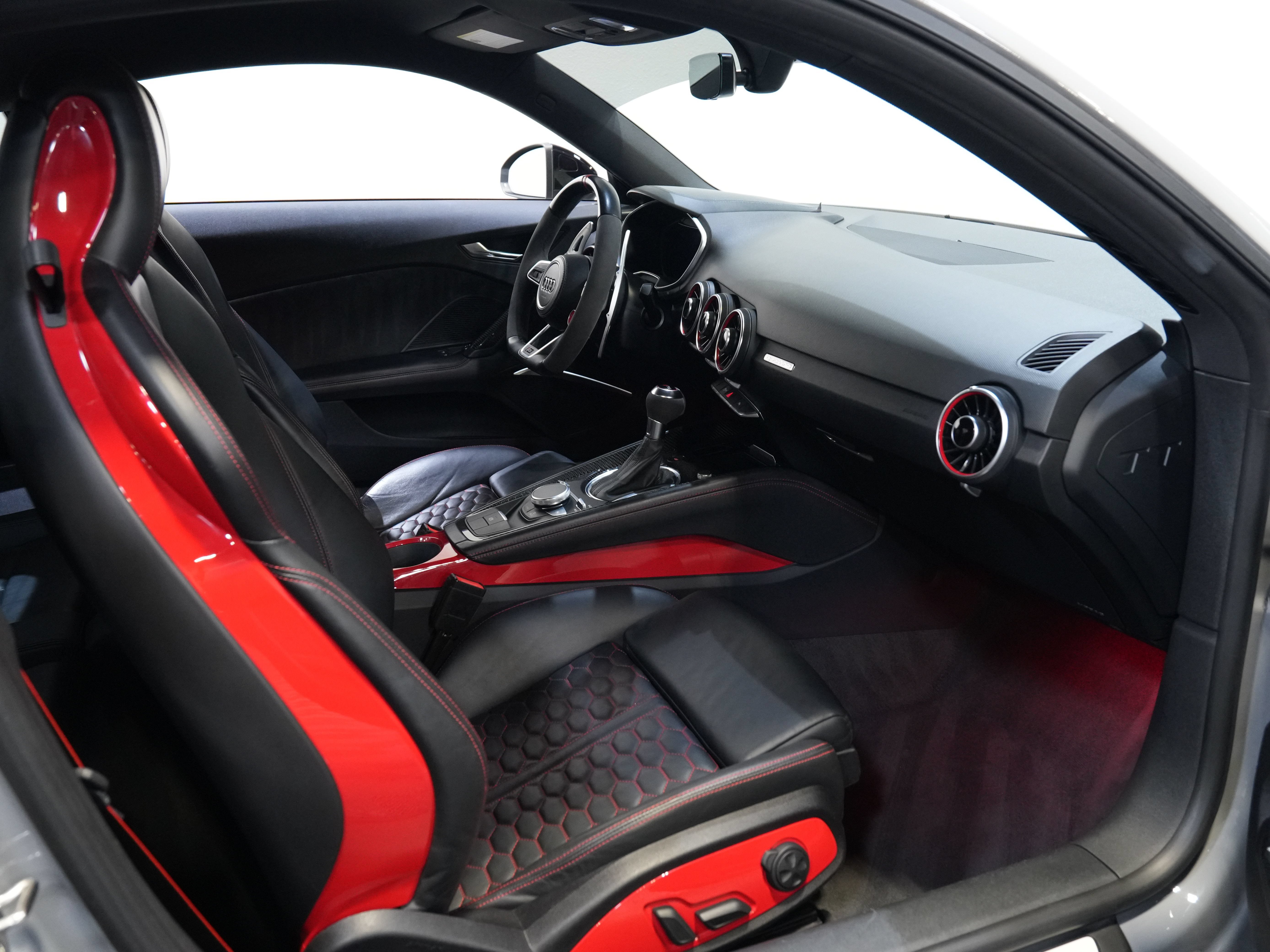 Used 2019 Audi TT RS w/ Technology Package AWD/4WD image 32