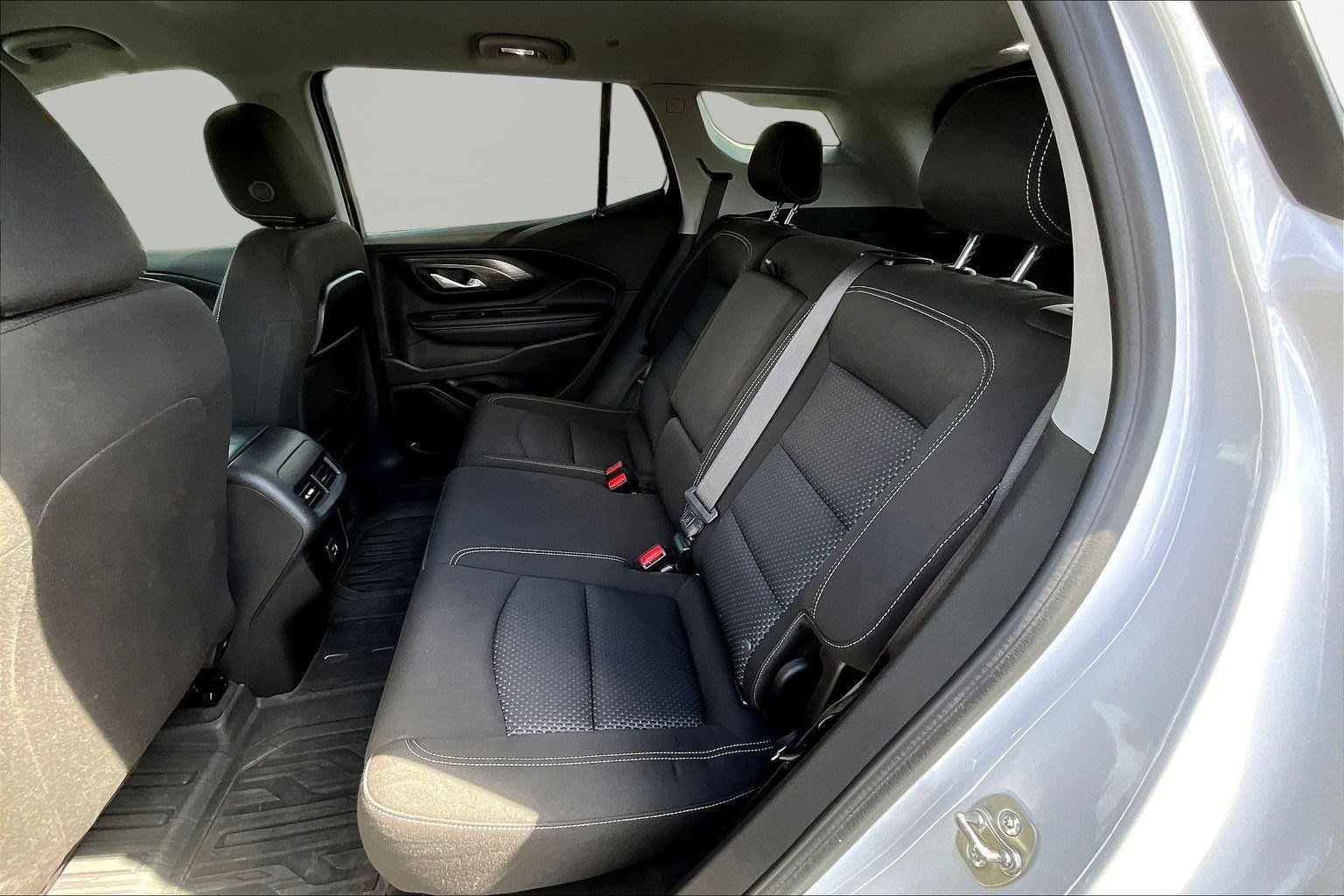 Used 2024 GMC Terrain SLE w/ Driver Convenience Package AWD/4WD image 22