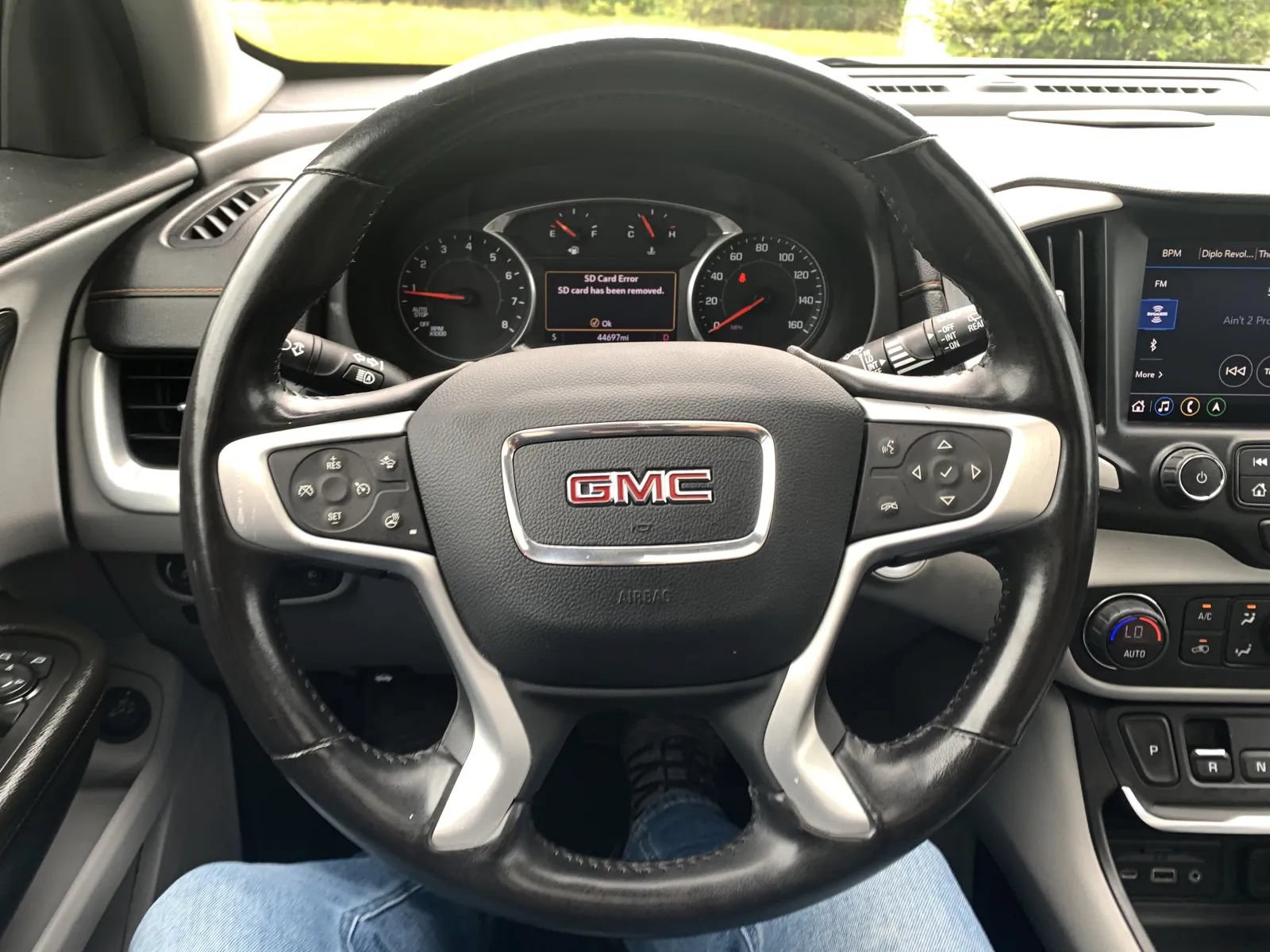 Used 2021 GMC Terrain SLT w/ Infotainment Package II AWD/4WD image 15