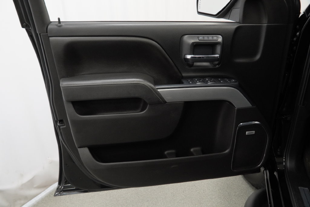 Used 2016 Chevrolet Silverado 1500 LTZ Z71 w/ LTZ Plus Package AWD/4WD image 32