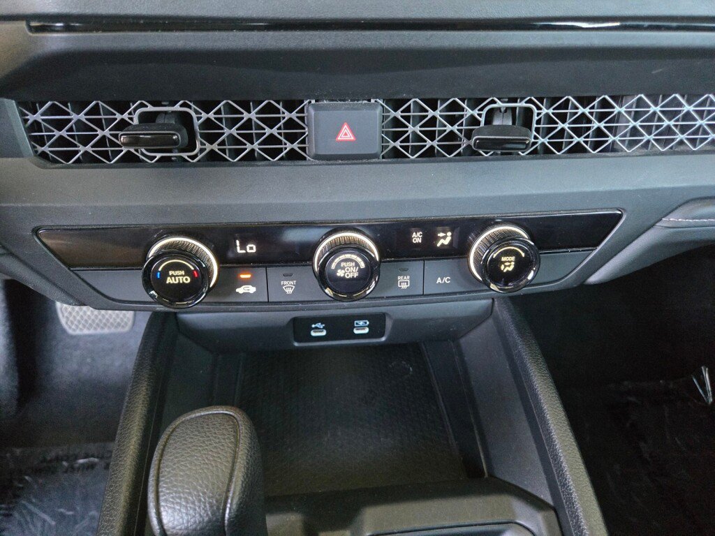 Certified 2023 Honda Accord LX image 16