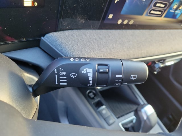 New 2027 Nissan Kicks S FWD image 25