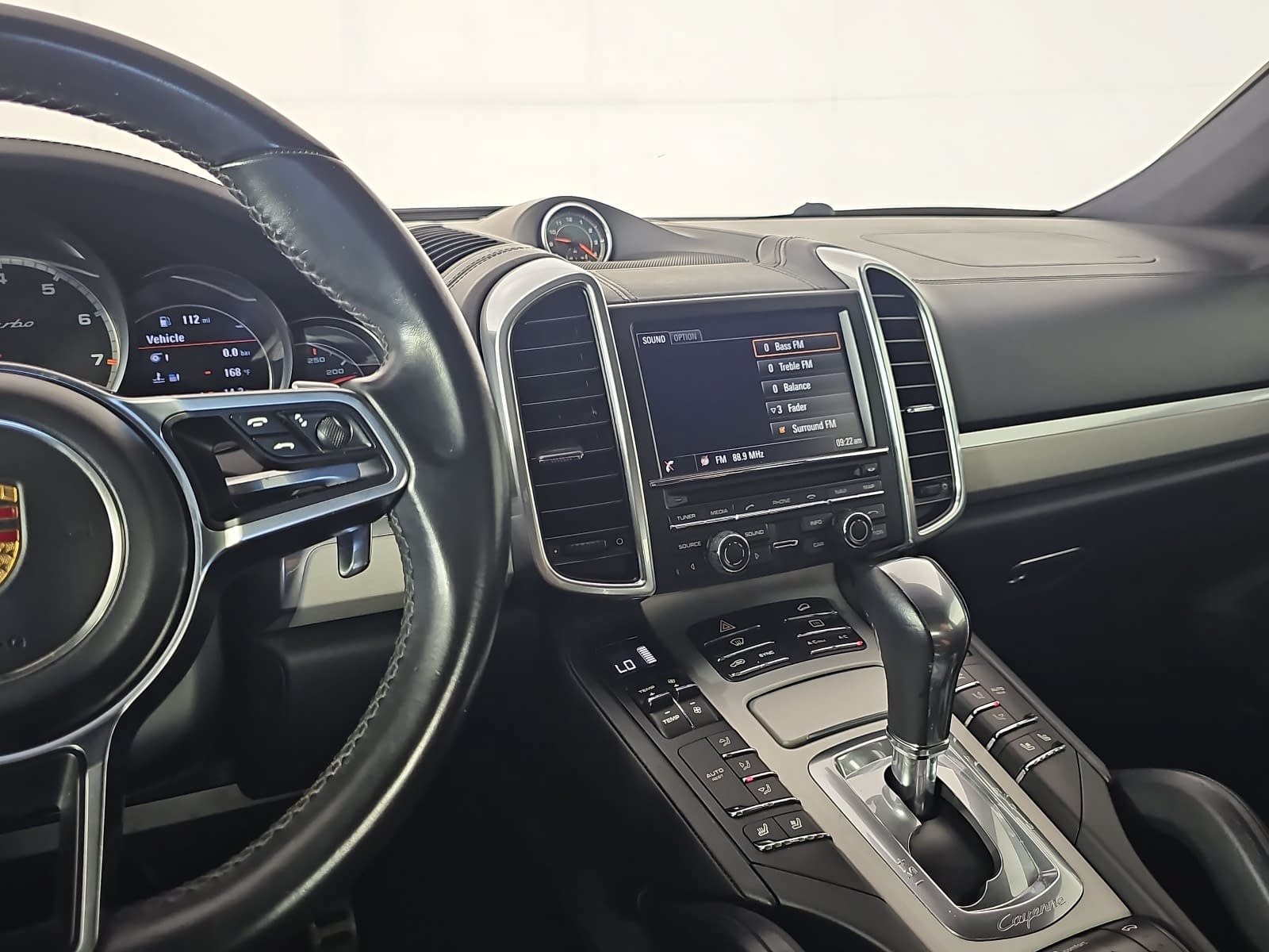 Used 2015 Porsche Cayenne Turbo AWD/4WD image 18