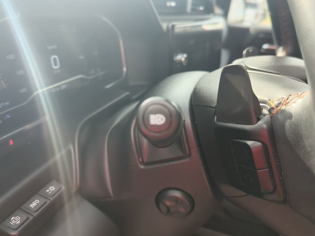 Used 2024 GMC Sierra 1500 AT4 w/ Technology Package image 41