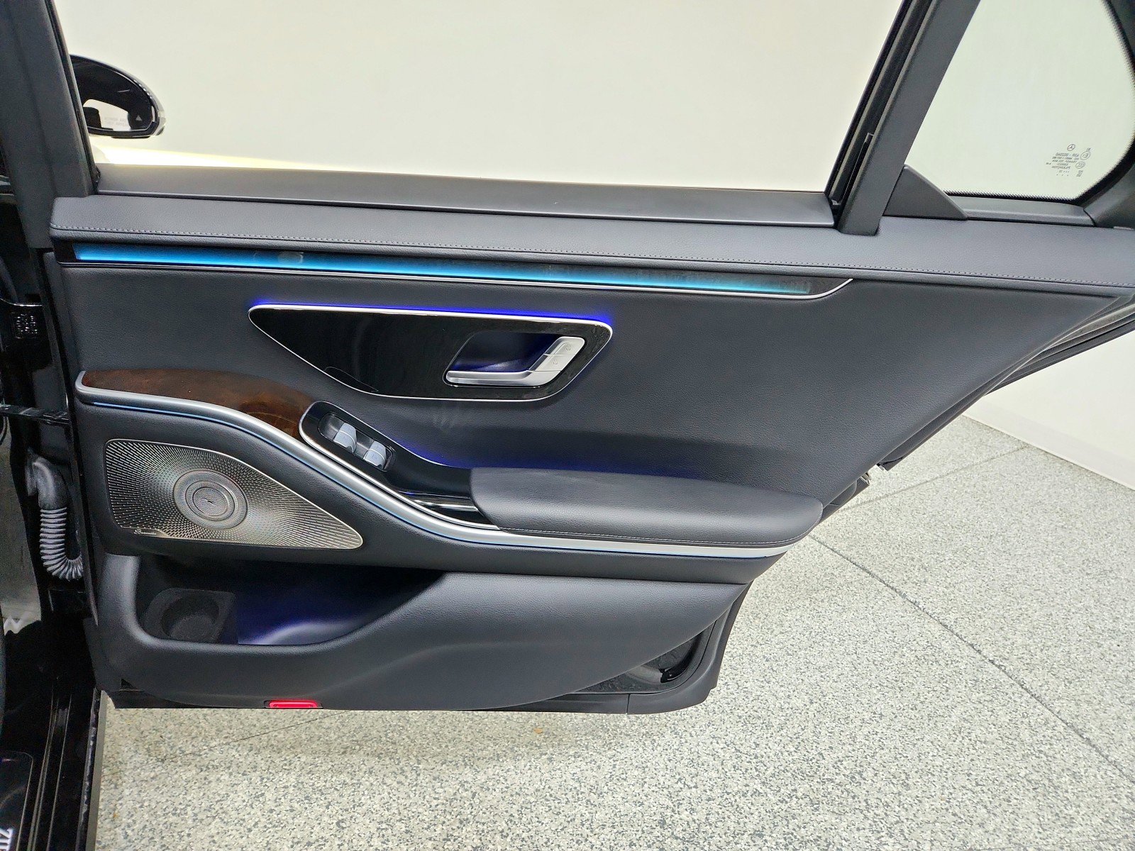 Certified 2023 Mercedes-Benz S 500 4MATIC image 28