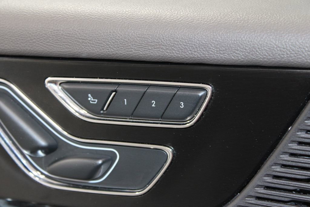 Used 2022 Lincoln Corsair AWD w/ Equipment Group 101A image 41