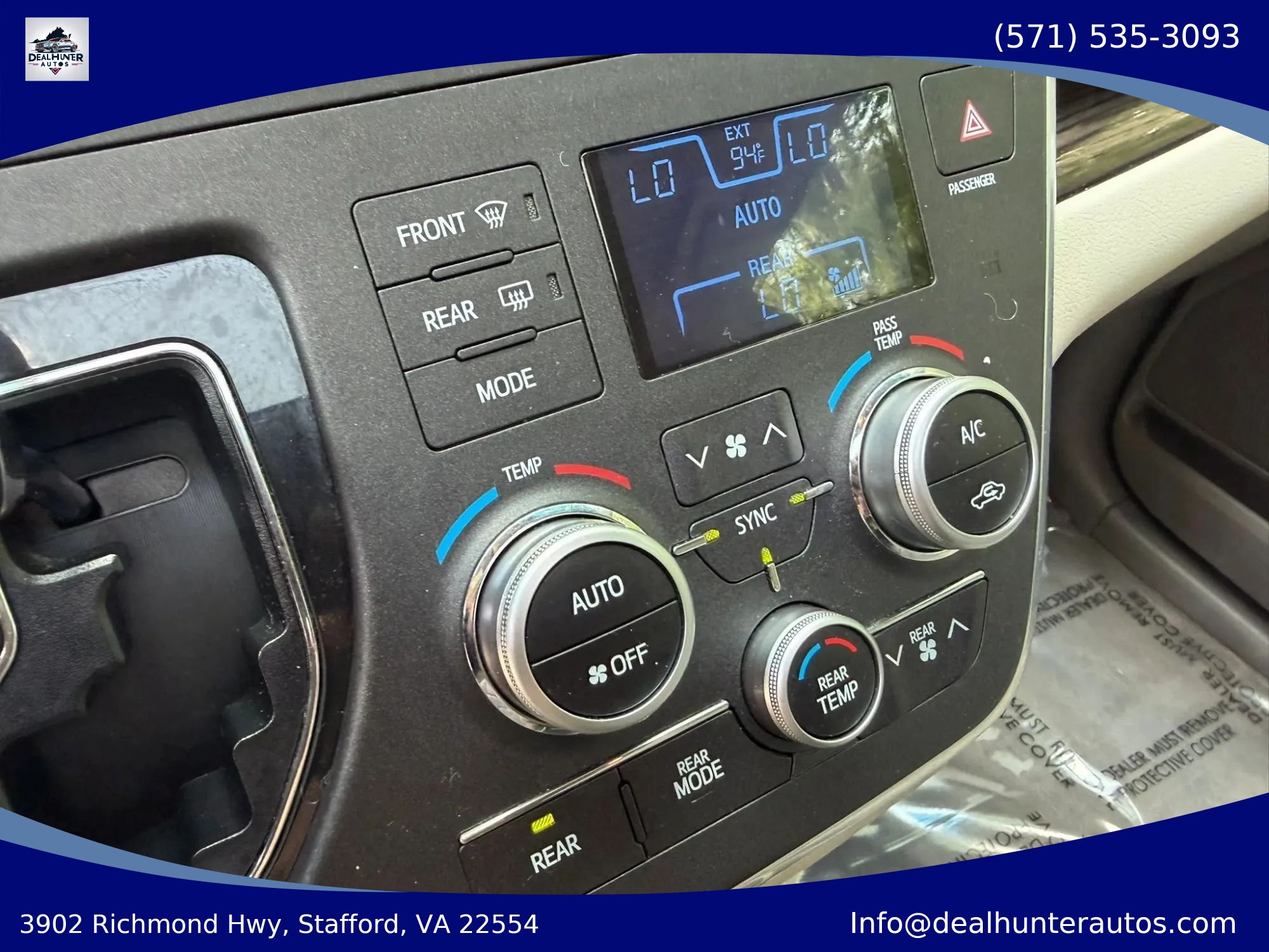 Used 2015 Toyota Sienna XLE w/ XLE Navigation Package FWD image 24