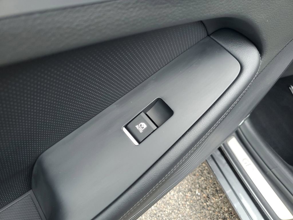 Used 2019 Genesis G80 3.8 w/ Ultimate Package 03 image 18