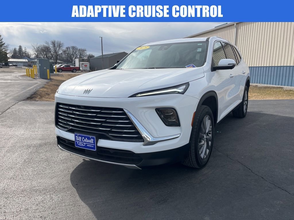 Used 2025 Buick Enclave Preferred image 8