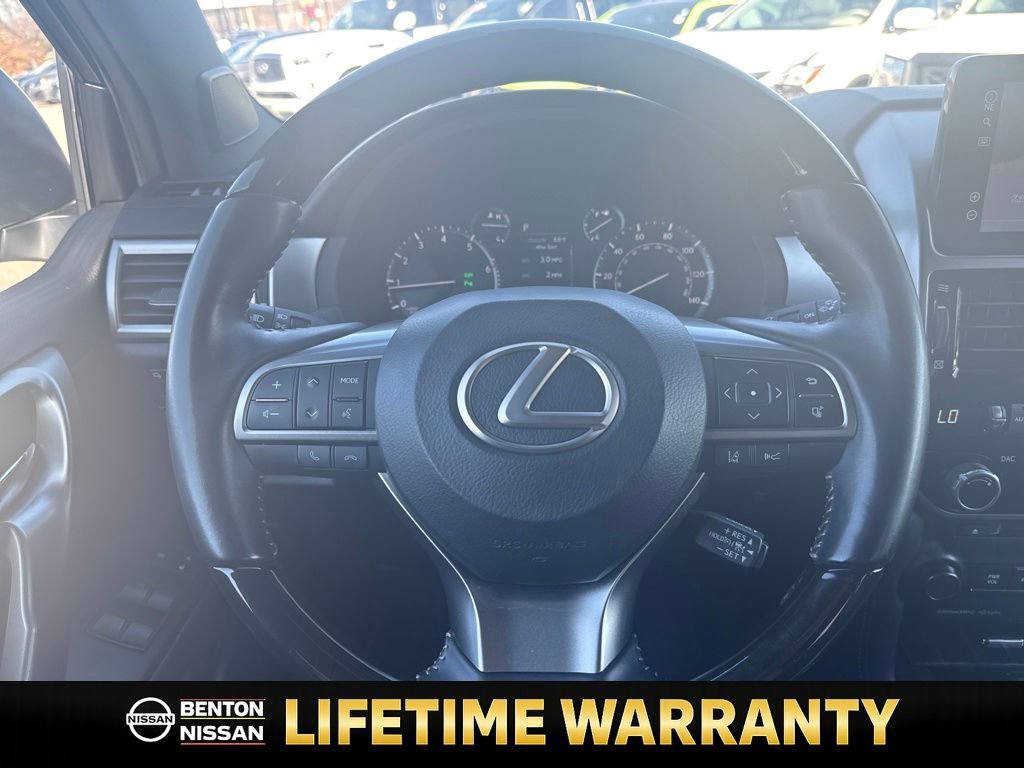 Used 2023 Lexus GX 460 Premium w/ Premium Package image 16