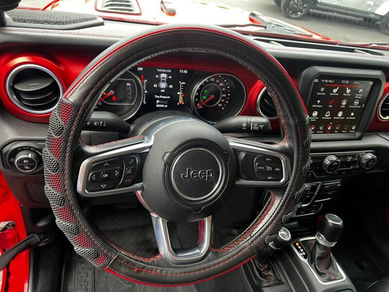 Used 2020 Jeep Gladiator Rubicon AWD/4WD image 31
