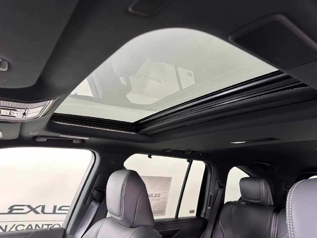 New 2026 Lexus LX 600 4WD w/ Appearance Package image 4