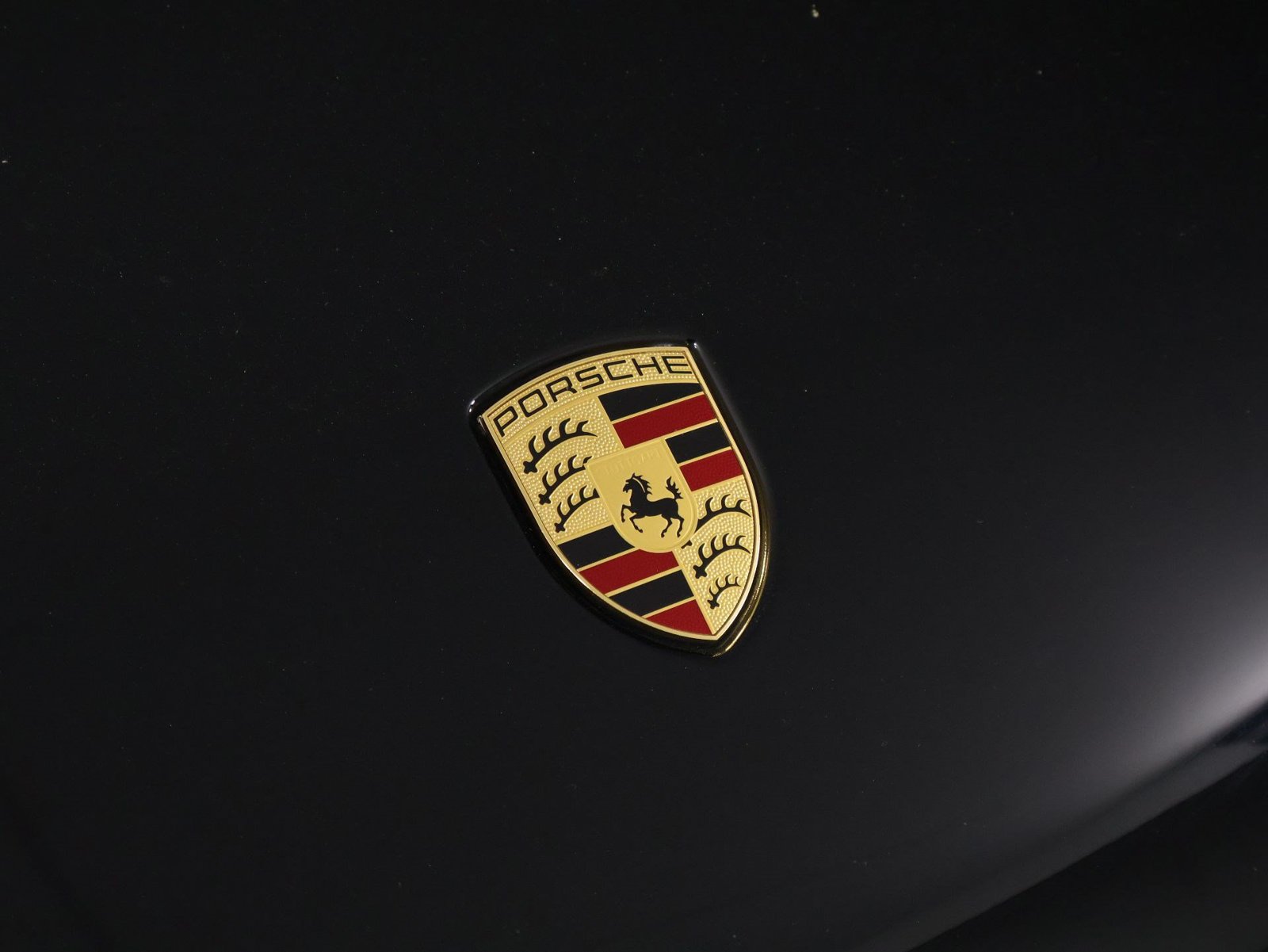 Certified 2023 Porsche Macan AWD/4WD image 29
