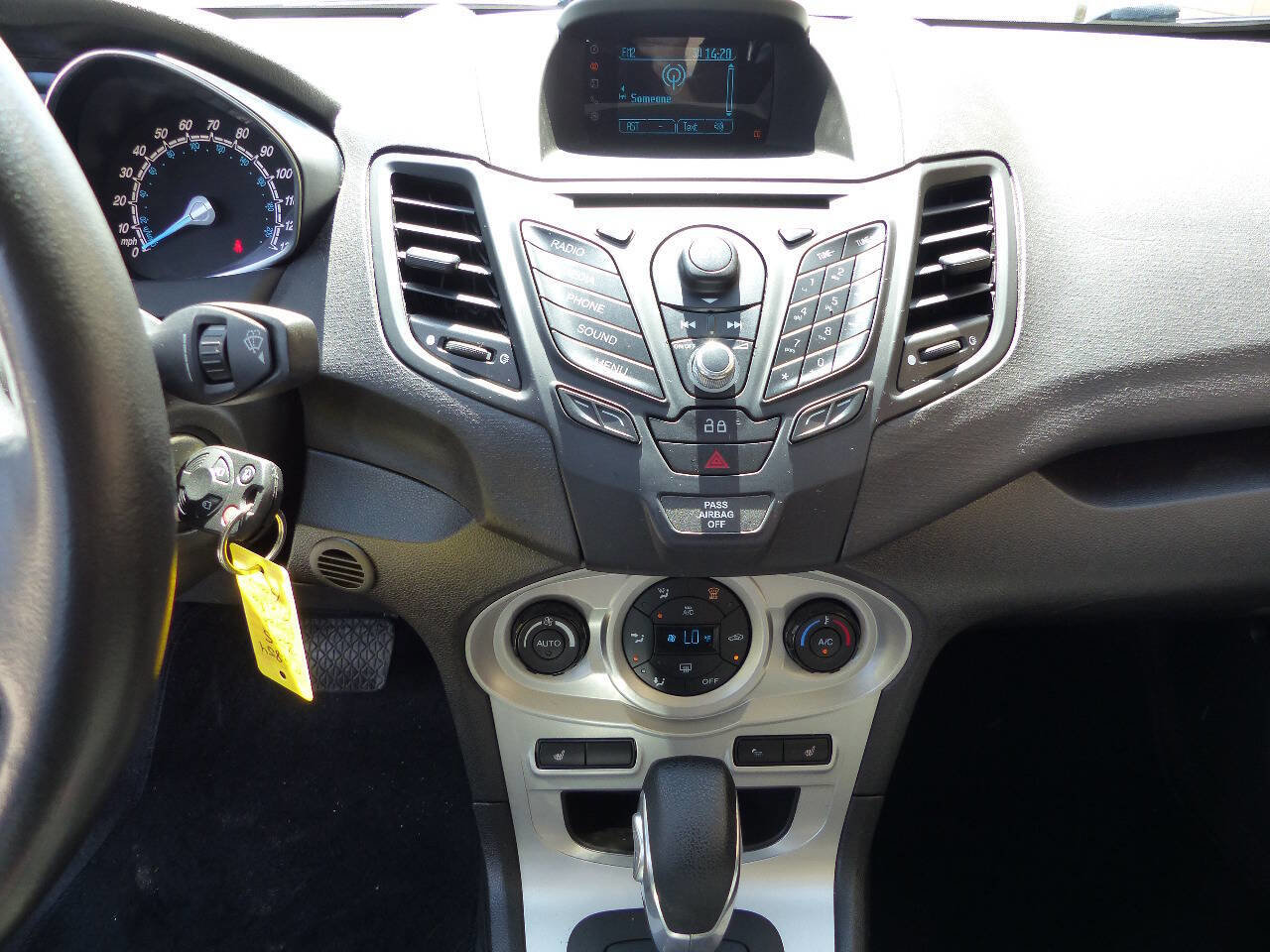 Used 2015 Ford Fiesta SE w/ Comfort Package image 19