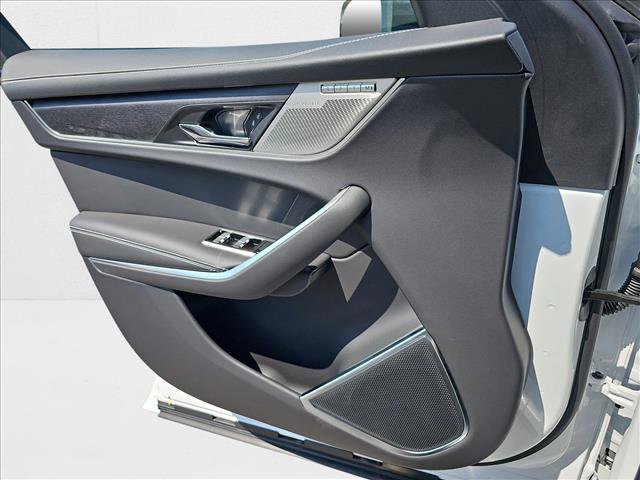 New 2026 Jaguar F-PACE R-Dynamic S image 24