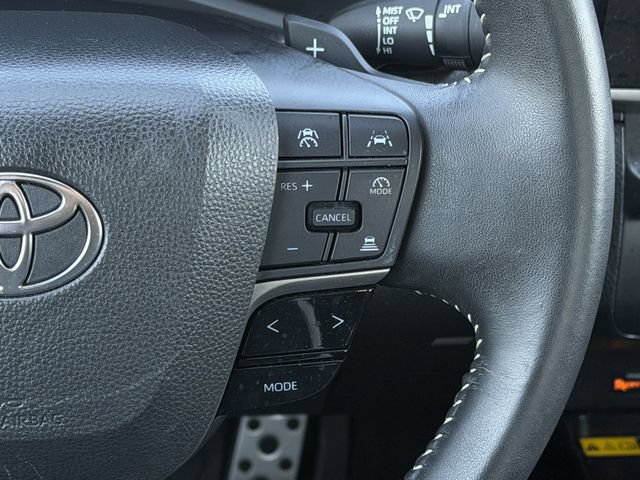 Certified 2025 Toyota Camry SE FWD image 14