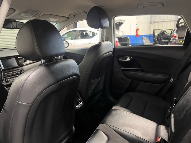 Used 2018 Kia Niro EX image 17